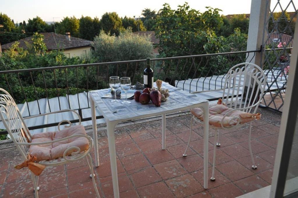 La Boutique Apartment Bettolle Bagian luar foto