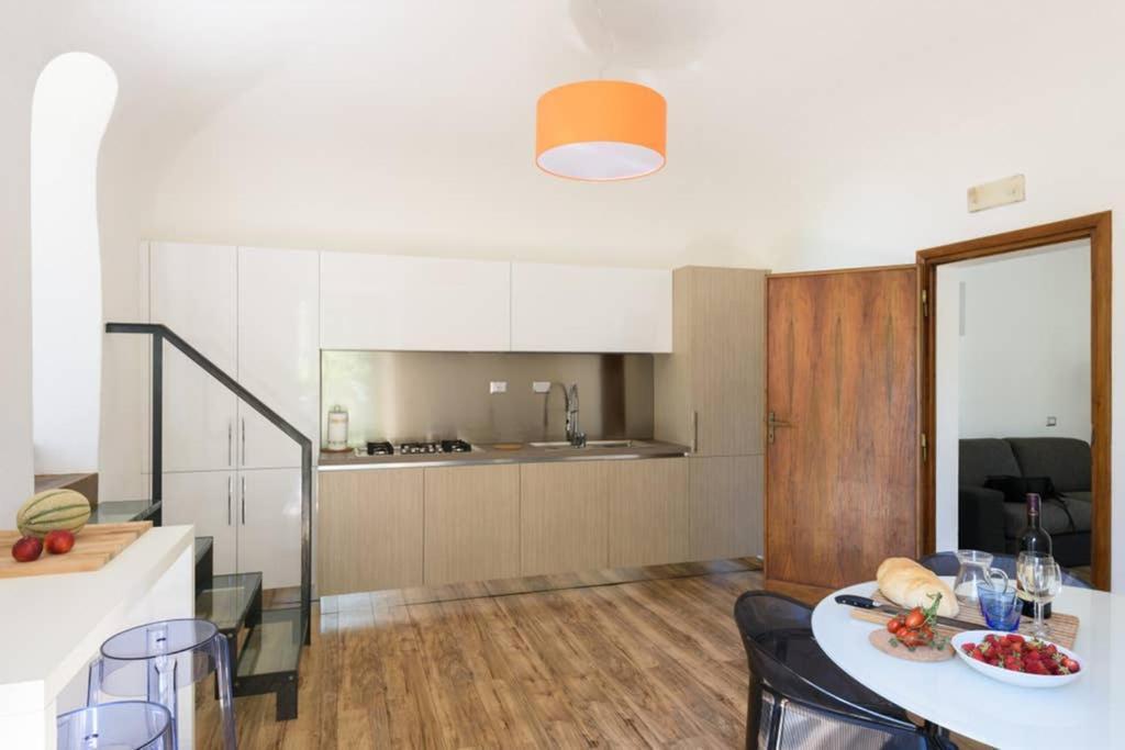 La Boutique Apartment Bettolle Bagian luar foto